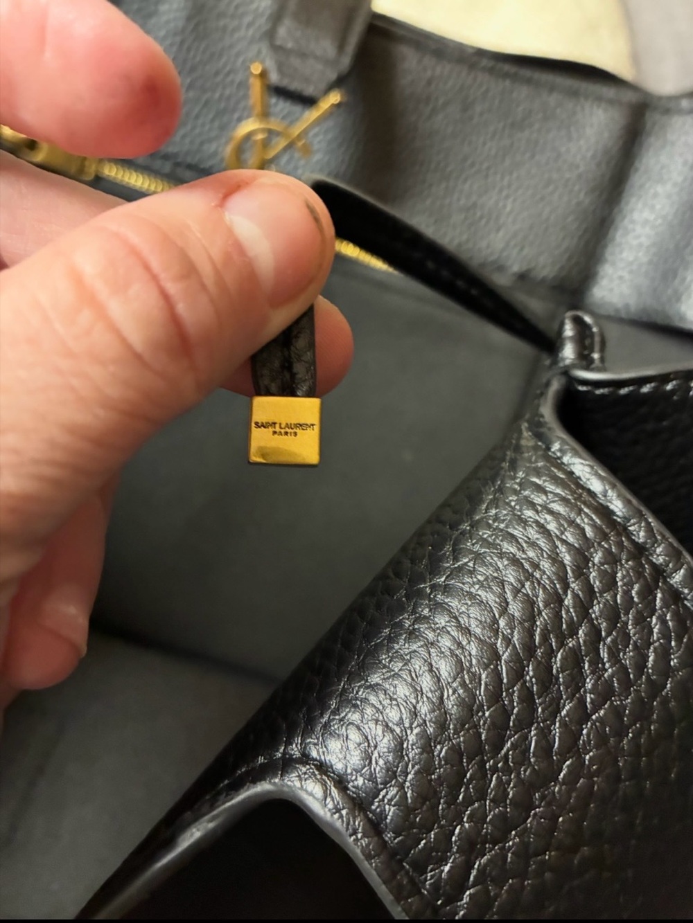 Yves Saint Laurent style Black Pebbled Leather Tote with Gold YSL Logo - Picture 3 of 9